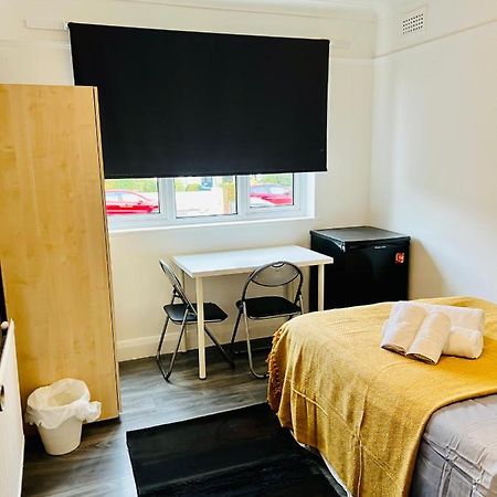 Beautiful Private Rooms In London Central Willesden Green Exterior photo