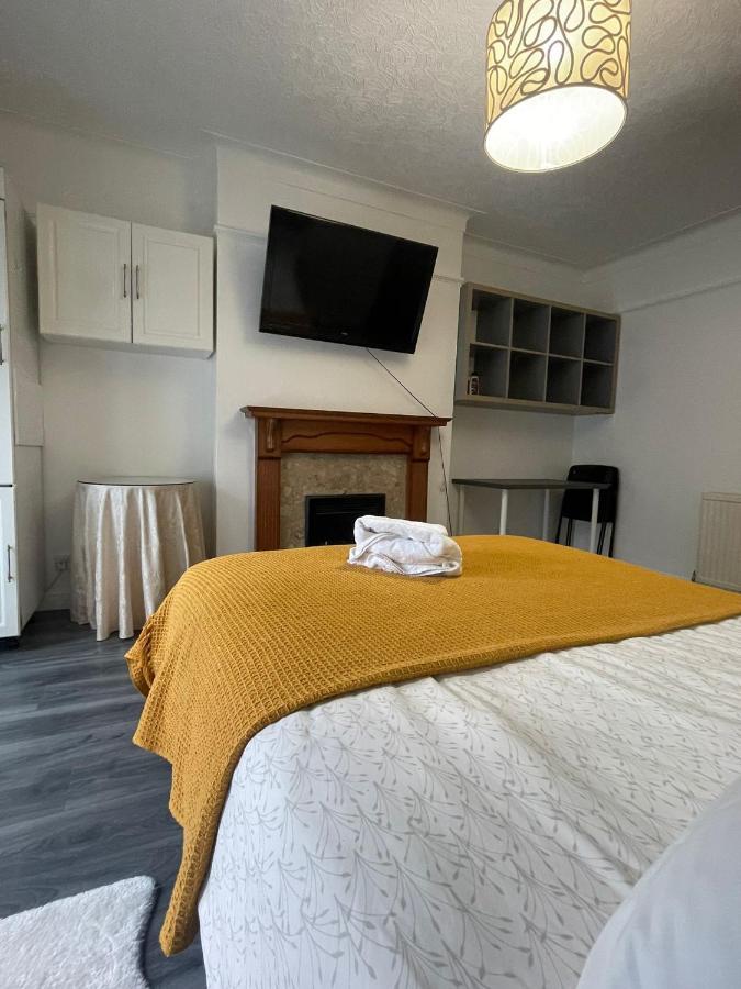 Beautiful Private Rooms In London Central Willesden Green Exterior photo
