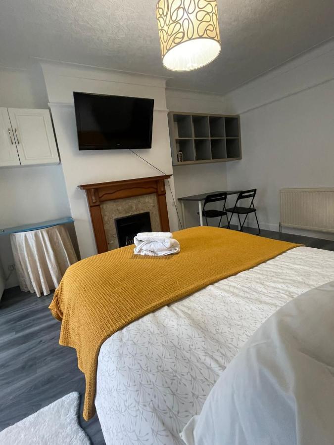 Beautiful Private Rooms In London Central Willesden Green Exterior photo