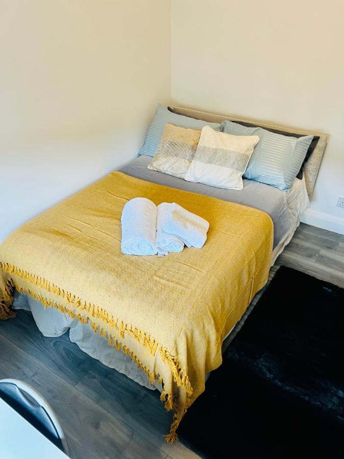 Beautiful Private Rooms In London Central Willesden Green Exterior photo