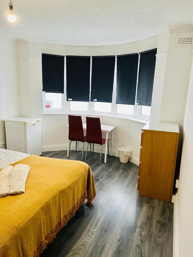 Beautiful Private Rooms In London Central Willesden Green Exterior photo
